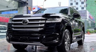 Toyota Land Cruiser HEV giá 4,71 tỷ đồng vẫn hút khách Việt, doanh số gấp hơn 7 lần bản xăng